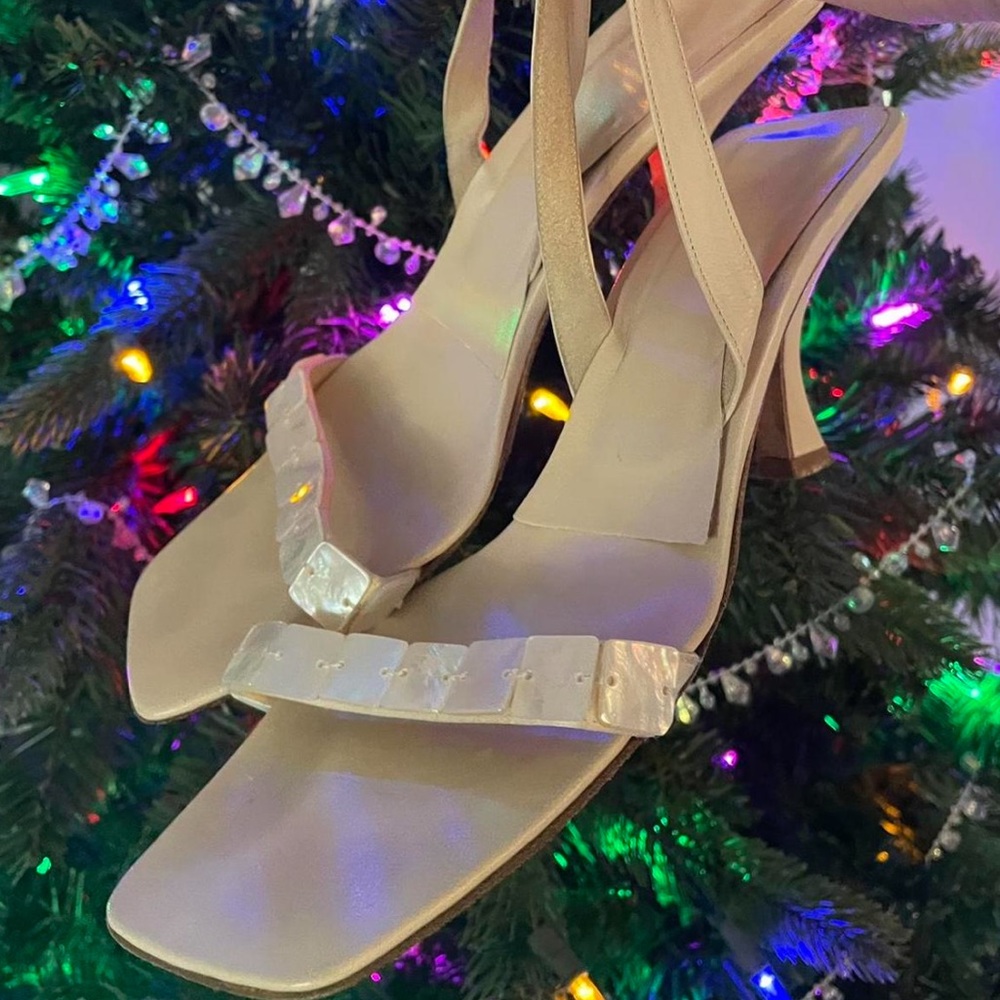 Vintage Fendi Mother of Pearl Kitten Heels